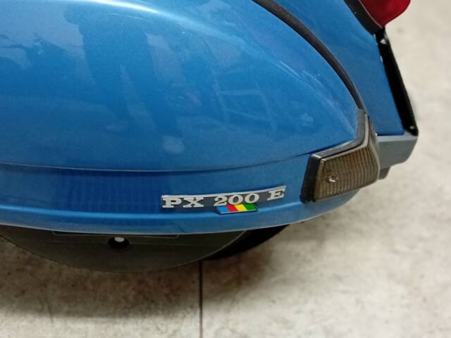 Piaggio Vespa PX 200 E