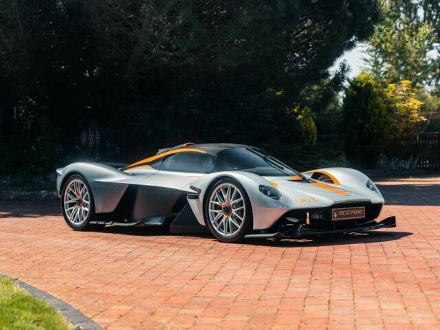 Aston Martin Valkyrie AMR Pro