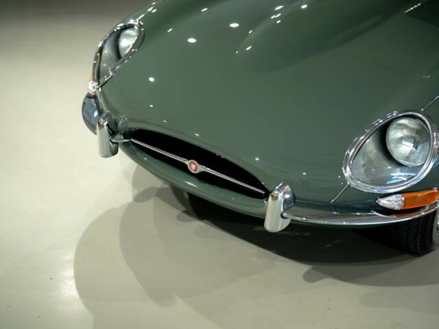 Jaguar E-Type 4.2