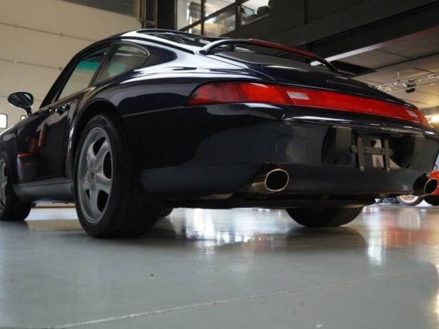 Porsche 911 Carrera