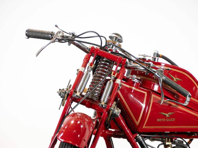 Moto Guzzi 250 SS