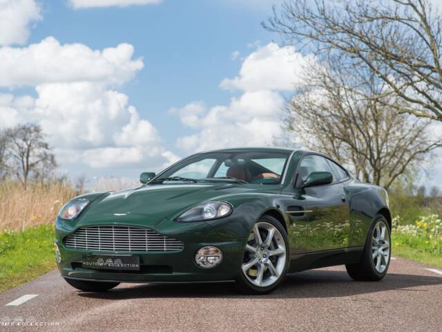 Aston Martin V12 Vanquish