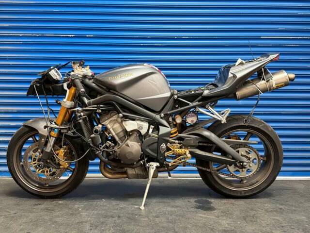 Triumph Daytona 675
