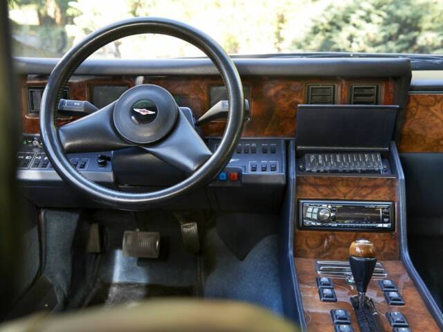 Aston Martin Lagonda