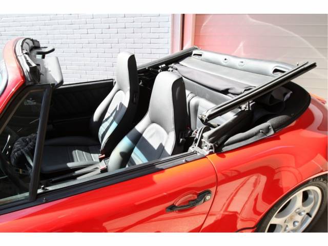 Porsche 911 Carrera 4