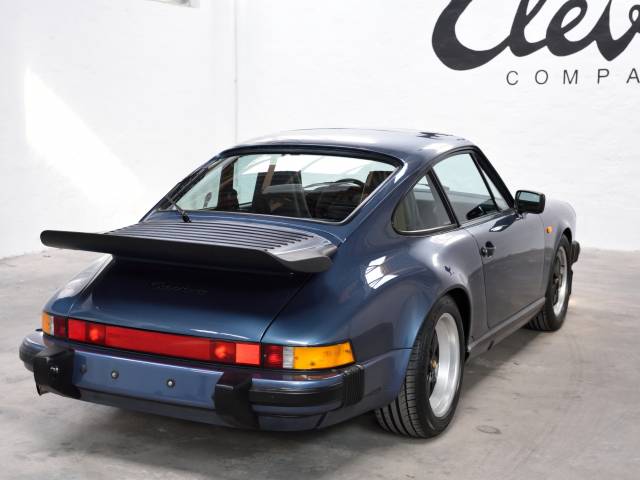 Porsche 911 Carrera 3.2