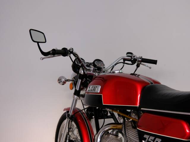 Ducati 750 GT
