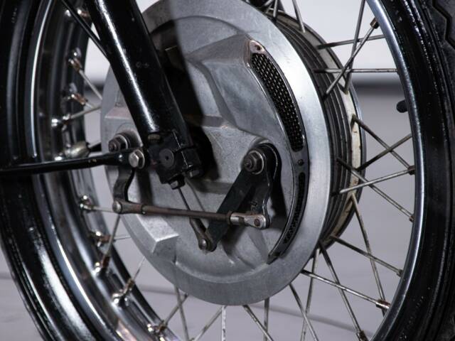 Triumph T 100 Daytona