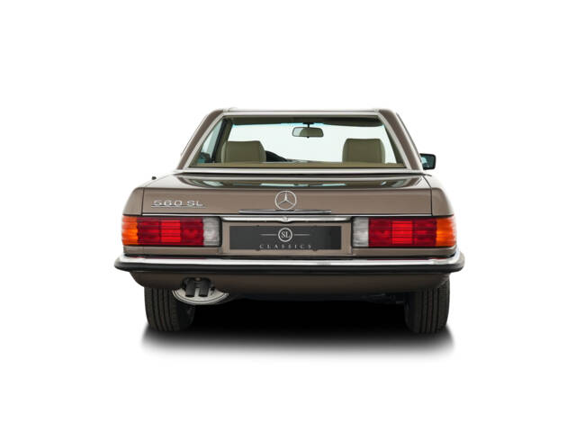 Mercedes-Benz 560 SL
