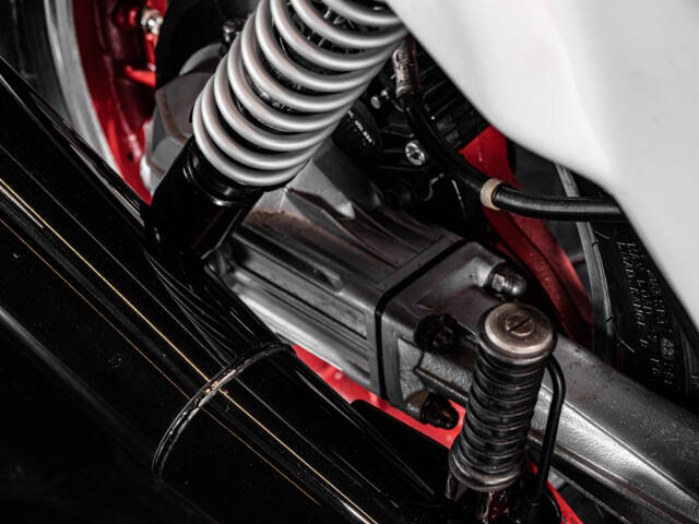 Moto Guzzi V 65 Lario