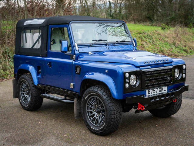 Land Rover 90