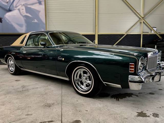 Image 1/9 of Chrysler Cordoba (1977)