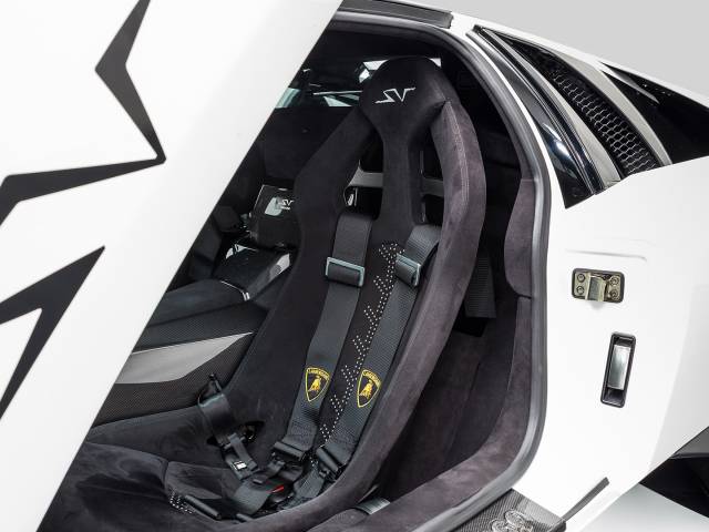 Lamborghini Murciélago LP670-4 SV