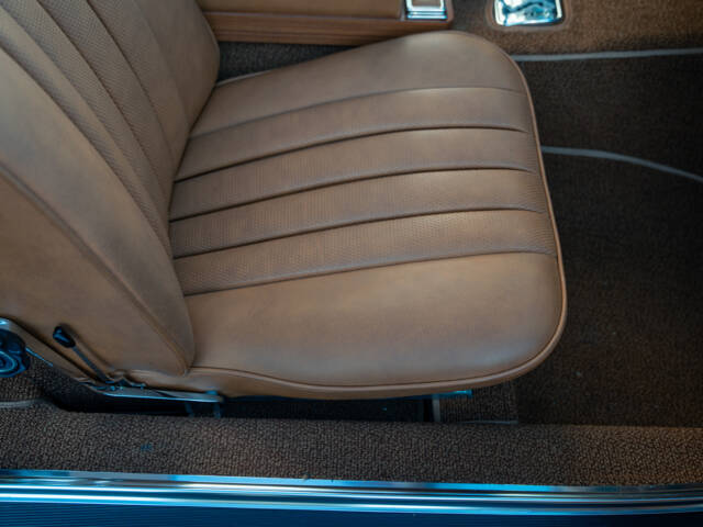 Mercedes-Benz 280 SL