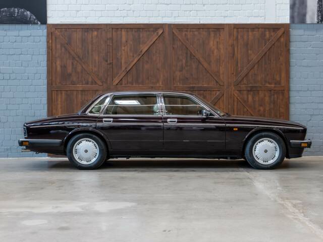 Jaguar XJ12 6.0