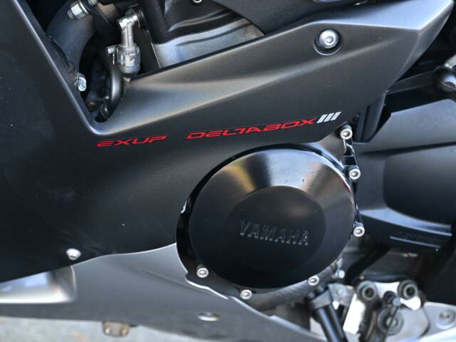 Yamaha YZF-R1