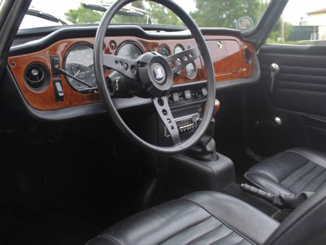 Triumph TR 6 PI