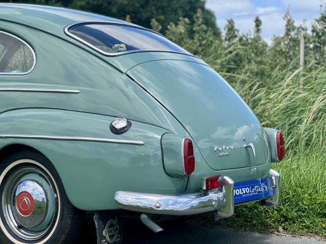 Volvo PV 544