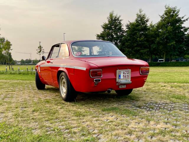 Alfa Romeo Giulia GTA 1300 Junior