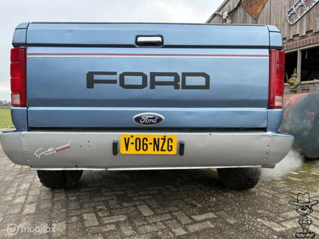 Ford F-150 XL