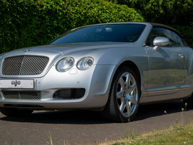 Imagen 1/12 de Bentley Continental GTC (2008)