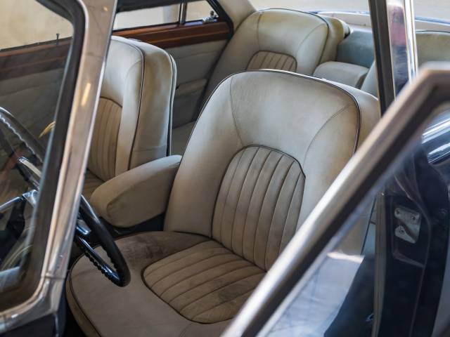 Rover 3.5 Litre Coupe