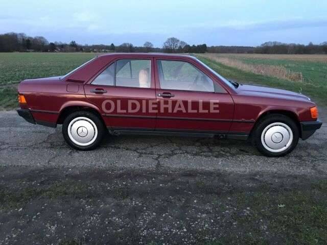 Mercedes-Benz 190 D