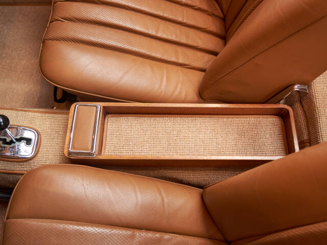 Mercedes-Benz 230 SL