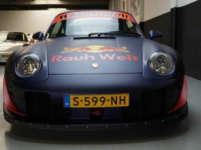 Porsche 911 Carrera