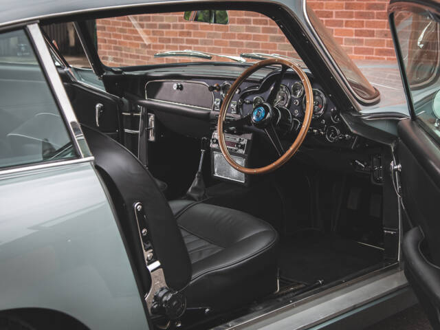Aston Martin DB 5
