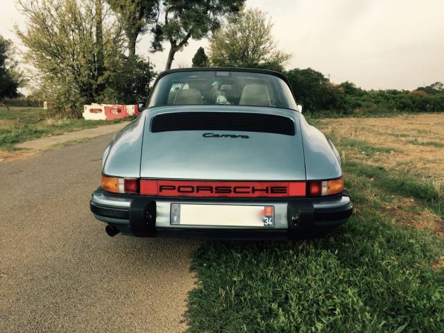 Porsche 911 Carrera 3.2