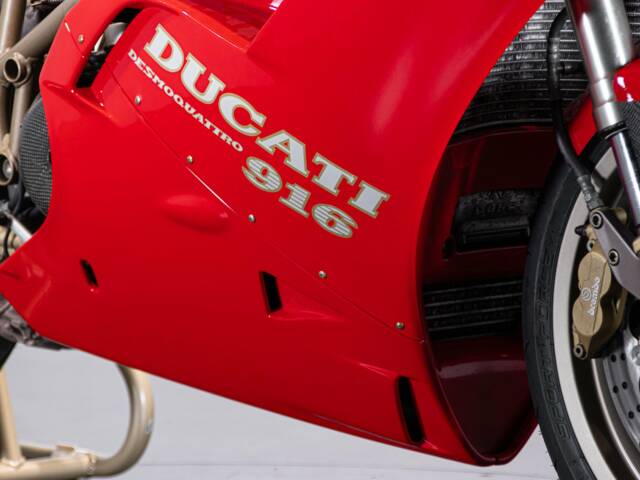 Ducati 916