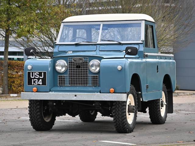 Image 1/8 of Land Rover 88 (1961)