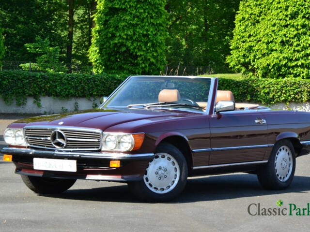 Immagine 1/50 di Mercedes-Benz 560 SL (1987)