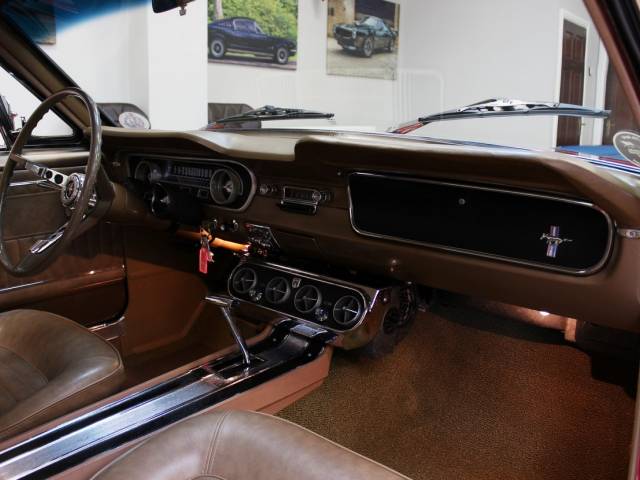 Ford Mustang 289