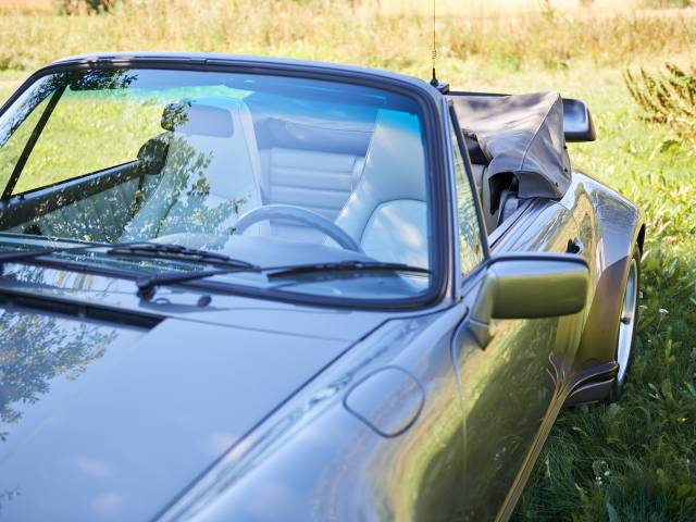 Porsche 911 Turbo 3.3