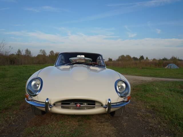Jaguar E-Type 3.8