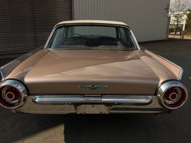 Ford Thunderbird
