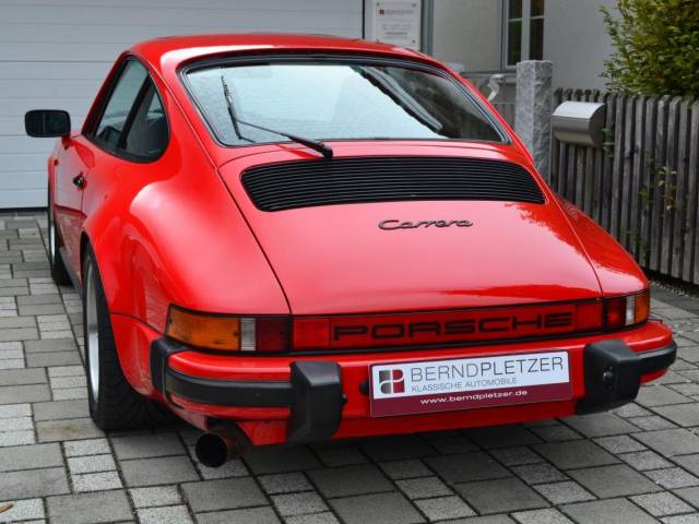Porsche 911 Carrera 3.2