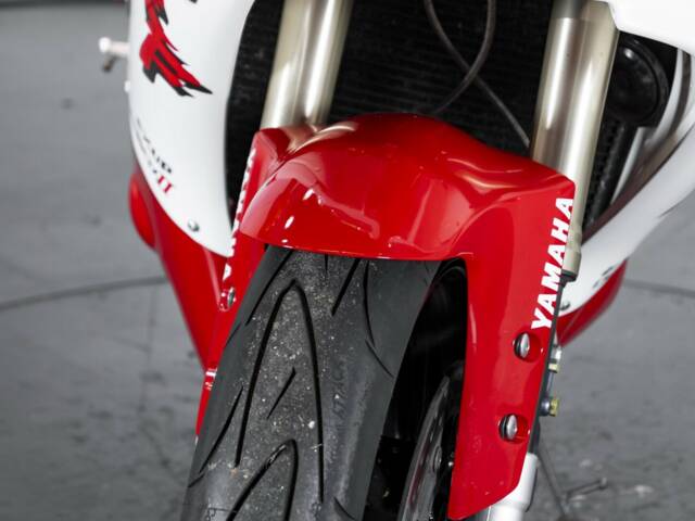 Yamaha YZF 1000 R1