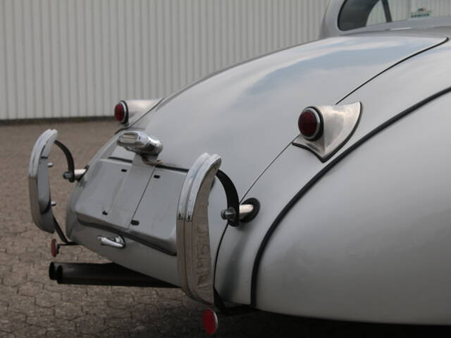 Jaguar XK 120 FHC