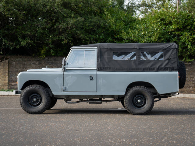 Land Rover 109