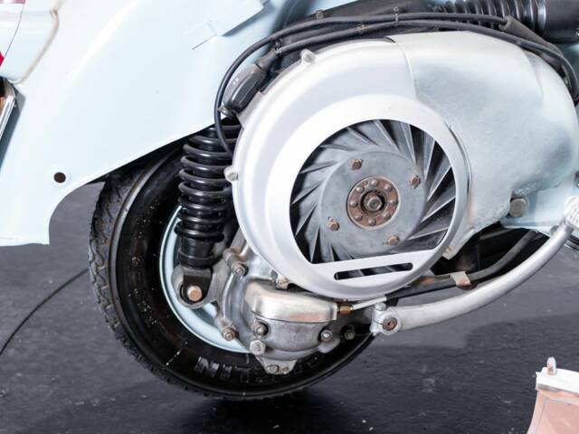 Piaggio Vespa 125