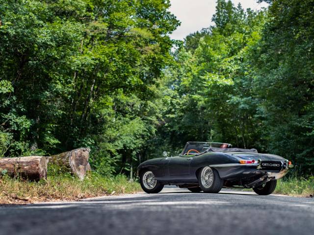 Jaguar E-Type 3.8