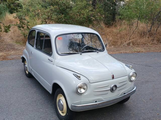 FIAT 600
