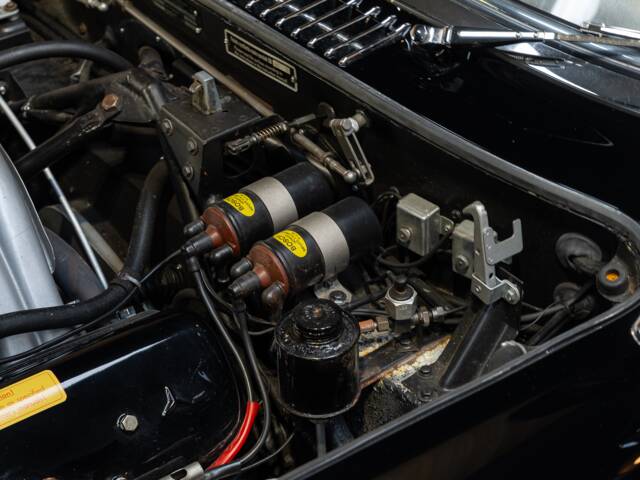 Mercedes-Benz 300 SL Roadster