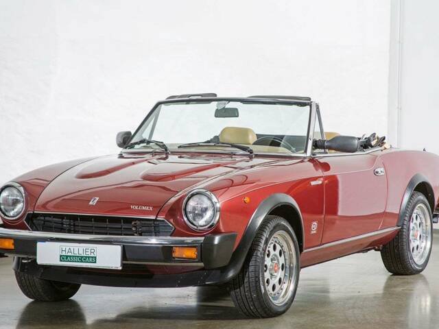 Afbeelding 1/20 van FIAT 124 Spider Volumex (1985)