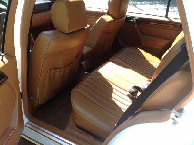 Mercedes-Benz E 320 T - Mercedes-Benz 320 T