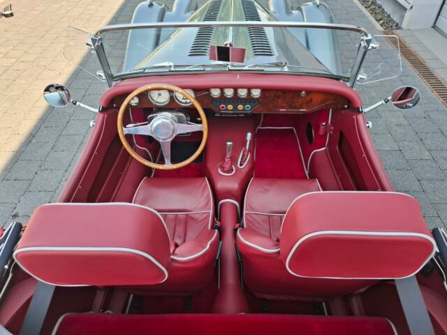 Morgan Plus 8