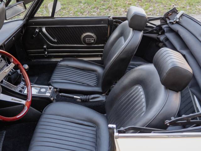 Alfa Romeo 2000 Spider Veloce
